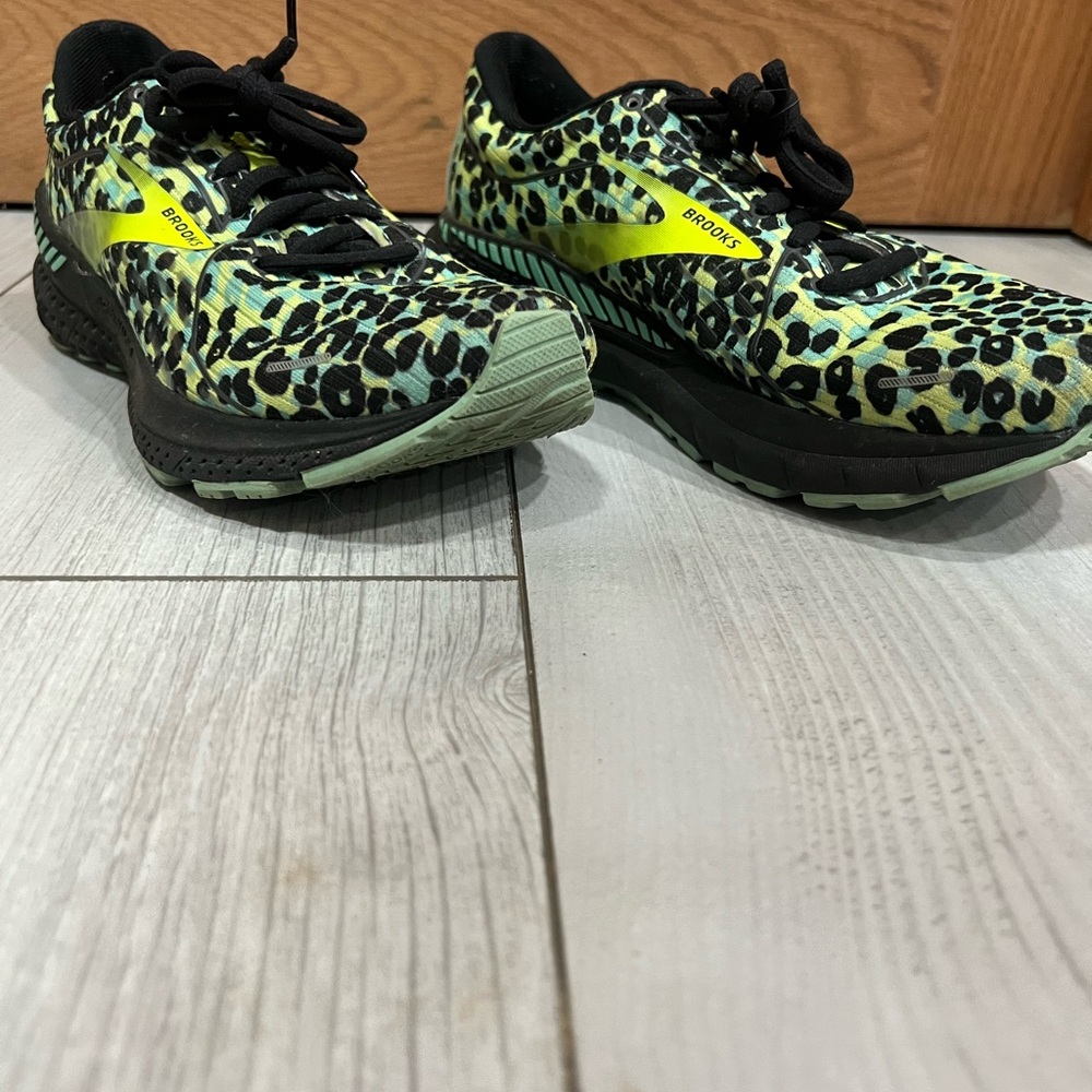 Brooks Women’s Leopard Print Running Shoes - Green and Black